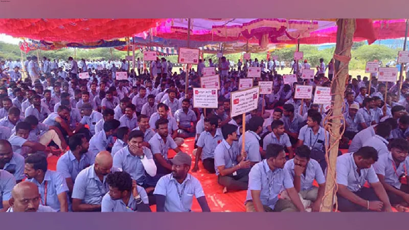 Chennai: Workers protest against Samsung enters 11th day; protestors ask state government to fulfill demands