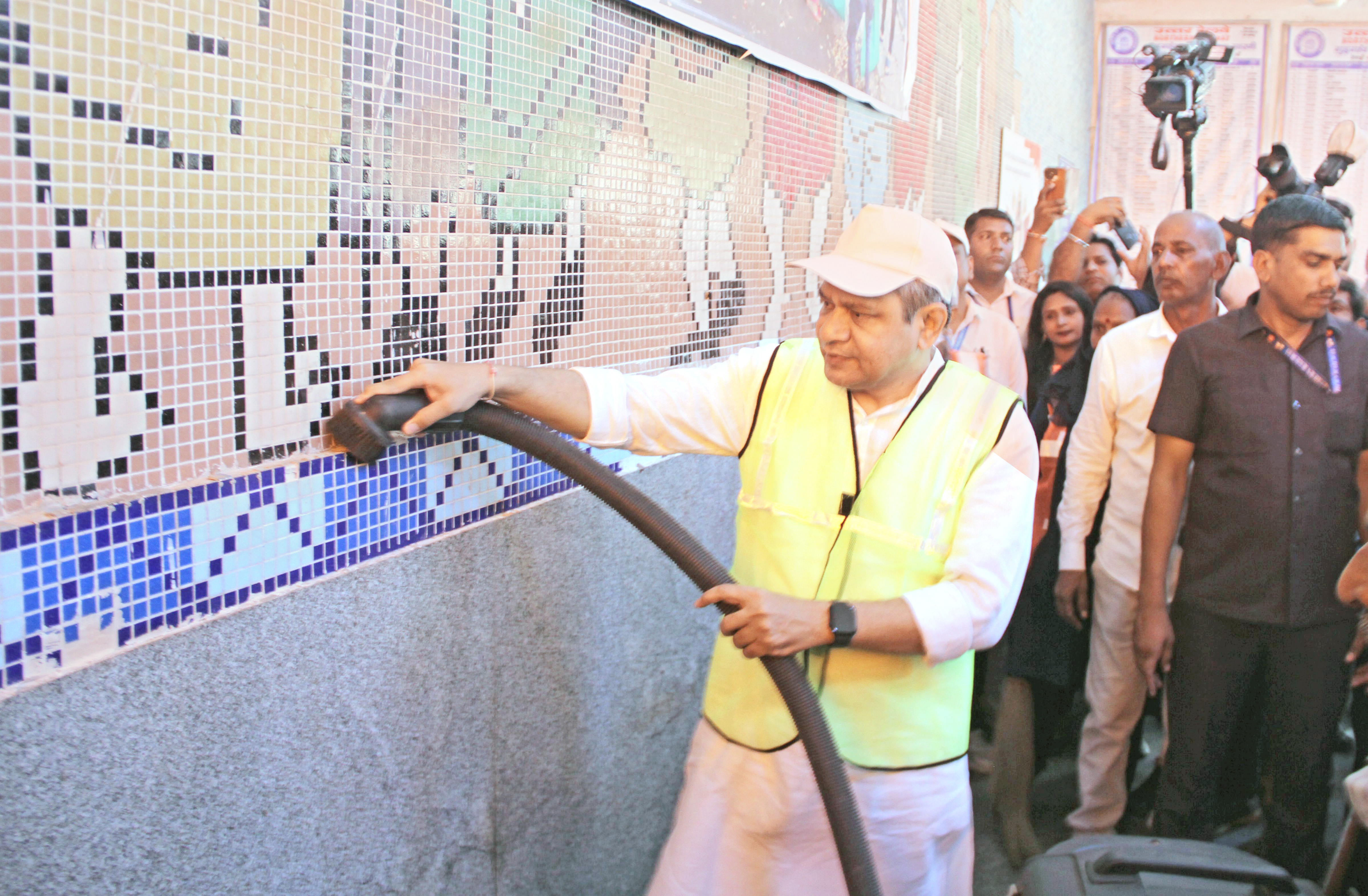 Union Railway Minister Ashwini Vaishnaw participates in a cleanliness drive organised under the 'Swachchta Pakhwada: Swachchta Hi Seva' campaign ahead of Gandhi Jayanti, at a railway station in Gurugram.