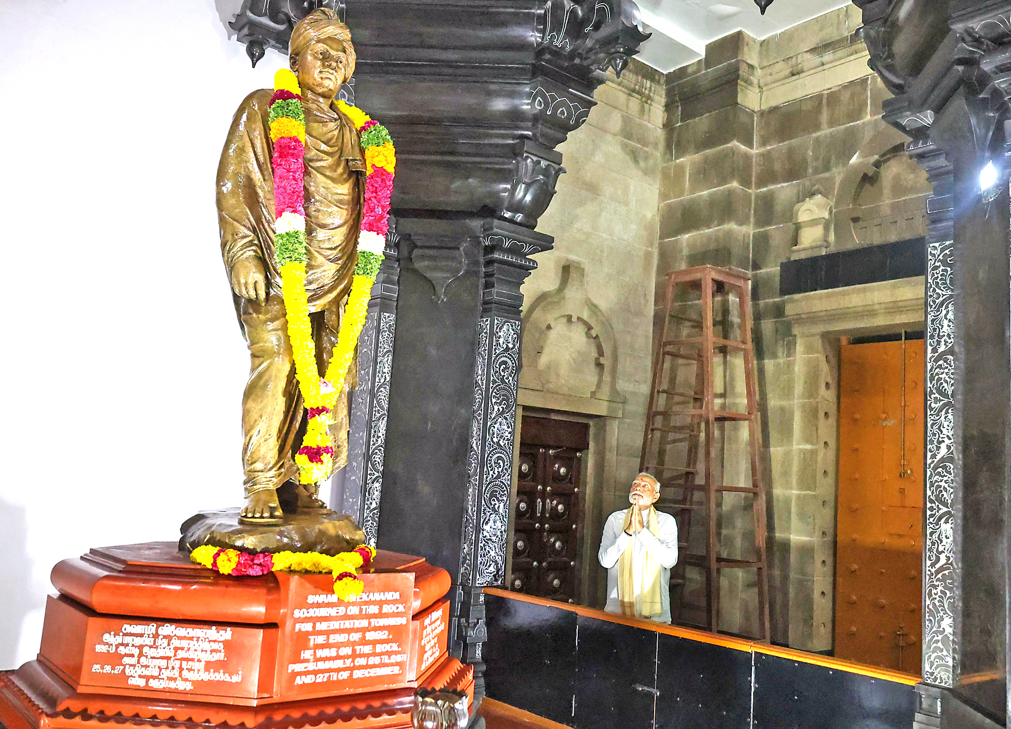 PM Modi pays tribute to Swami Vivekananda.