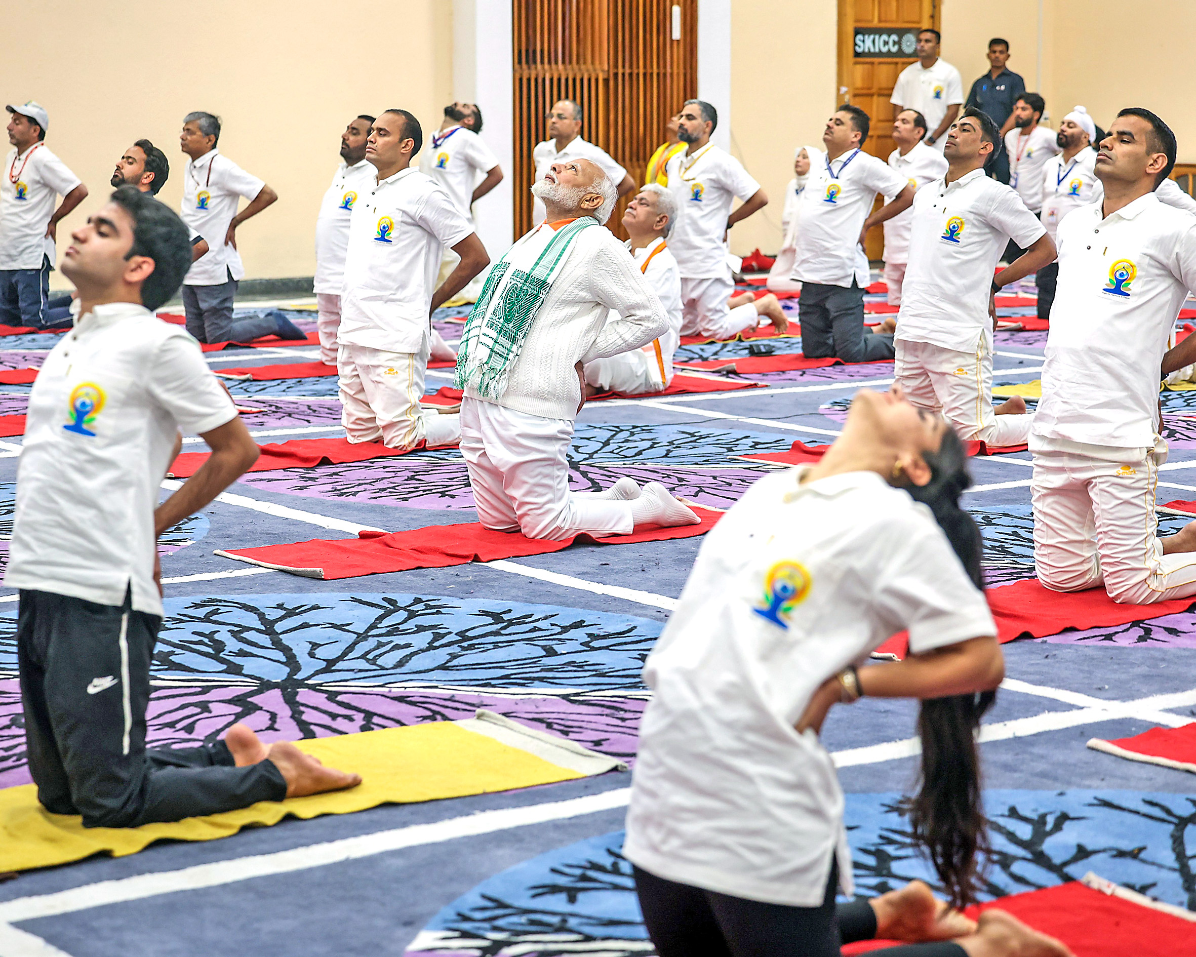 PM Modi performs yoga in Srinagar